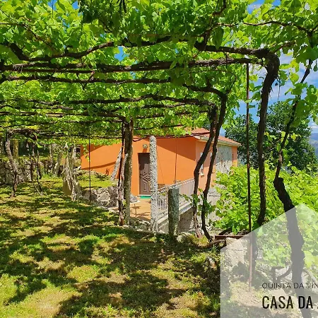 Holiday home Quinta Da Vinagra Tourim